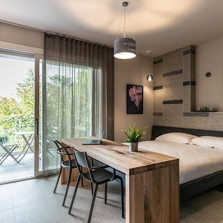 Sei Garda Apartments Пескьера-дель-Гарда Экстерьер фото