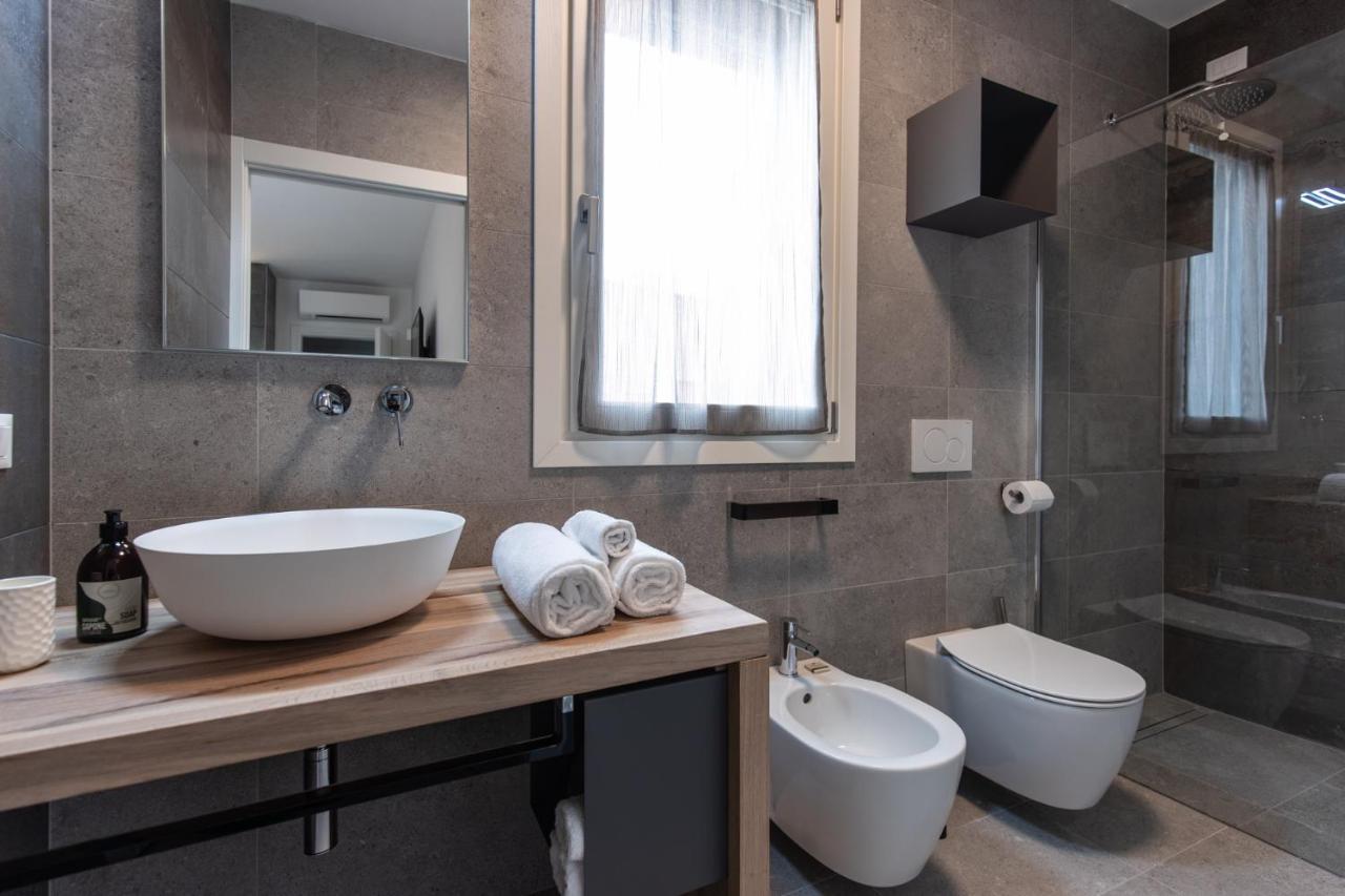 Sei Garda Apartments Пескьера-дель-Гарда Экстерьер фото