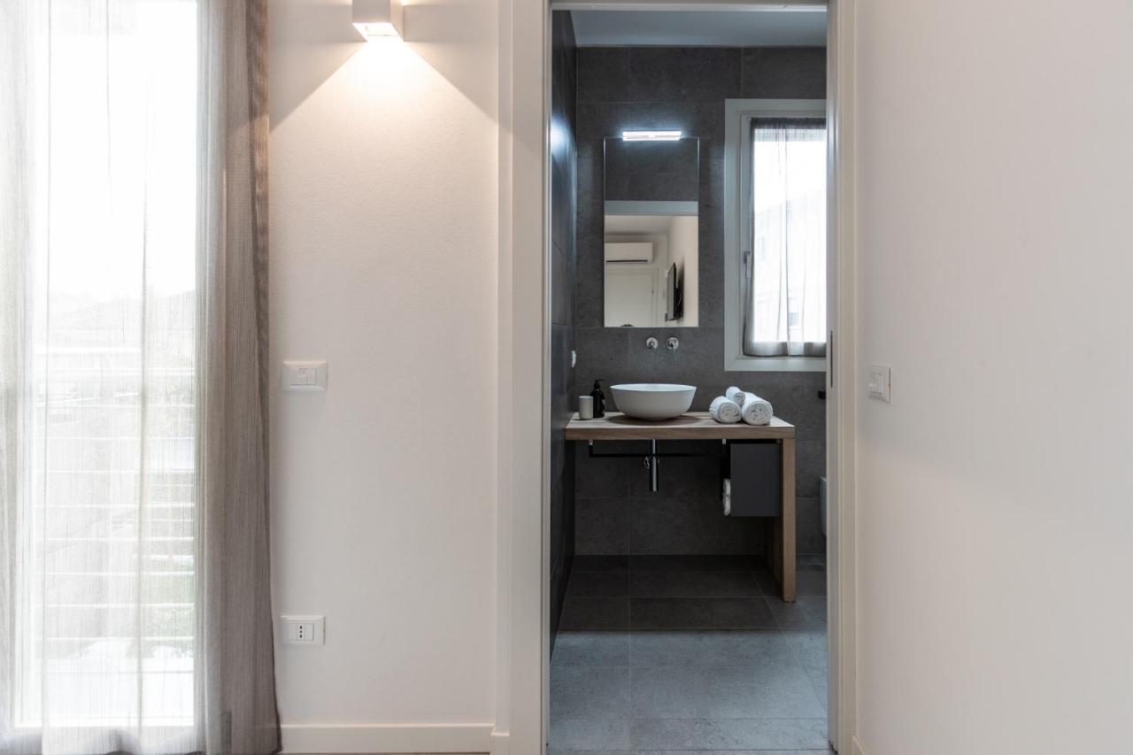 Sei Garda Apartments Пескьера-дель-Гарда Экстерьер фото