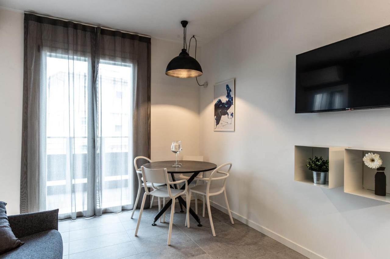 Sei Garda Apartments Пескьера-дель-Гарда Экстерьер фото